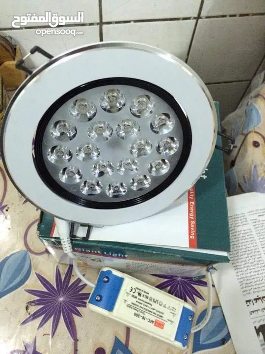 تتوفر لدى الشركة أنارة نوع سبورت لايت جديد مختلف الاحجام LED الاصلي