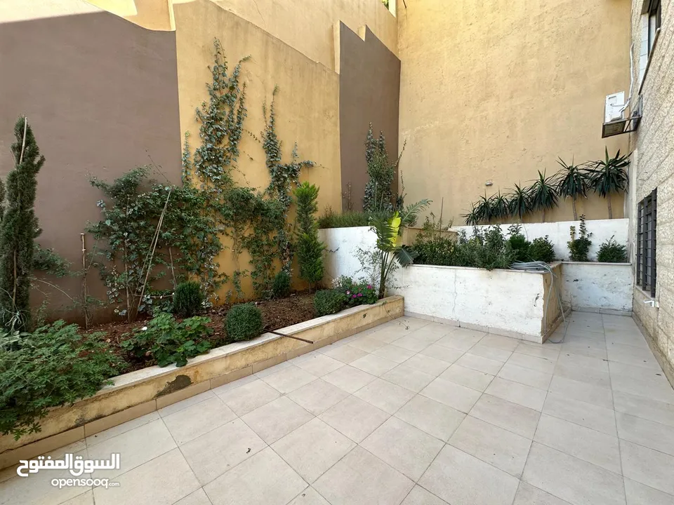 شقه غير مفروشه للأيجار في طريق المطار ( Property 40590 )-174899580