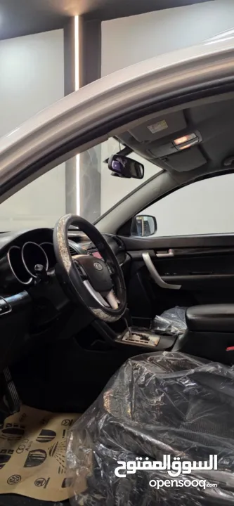 كيا سورينتو 2012 ب الرخصه