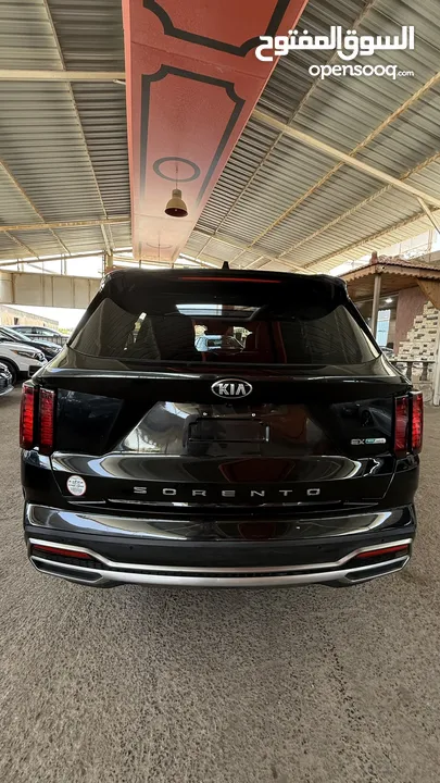 سعر بدون جمركKia sorento Hybrid 2021 ‏ سيارة لا زالت حرة