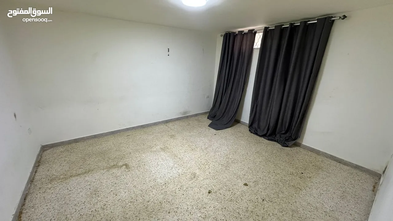 شقة فارغة - مرج الحمام - 2نوم -