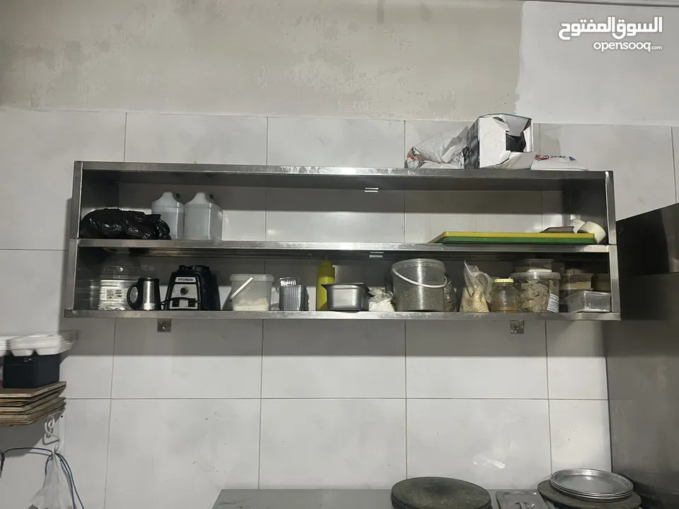 معدات مطعم كاملة بحالة ممتازة وبسعر مناسب