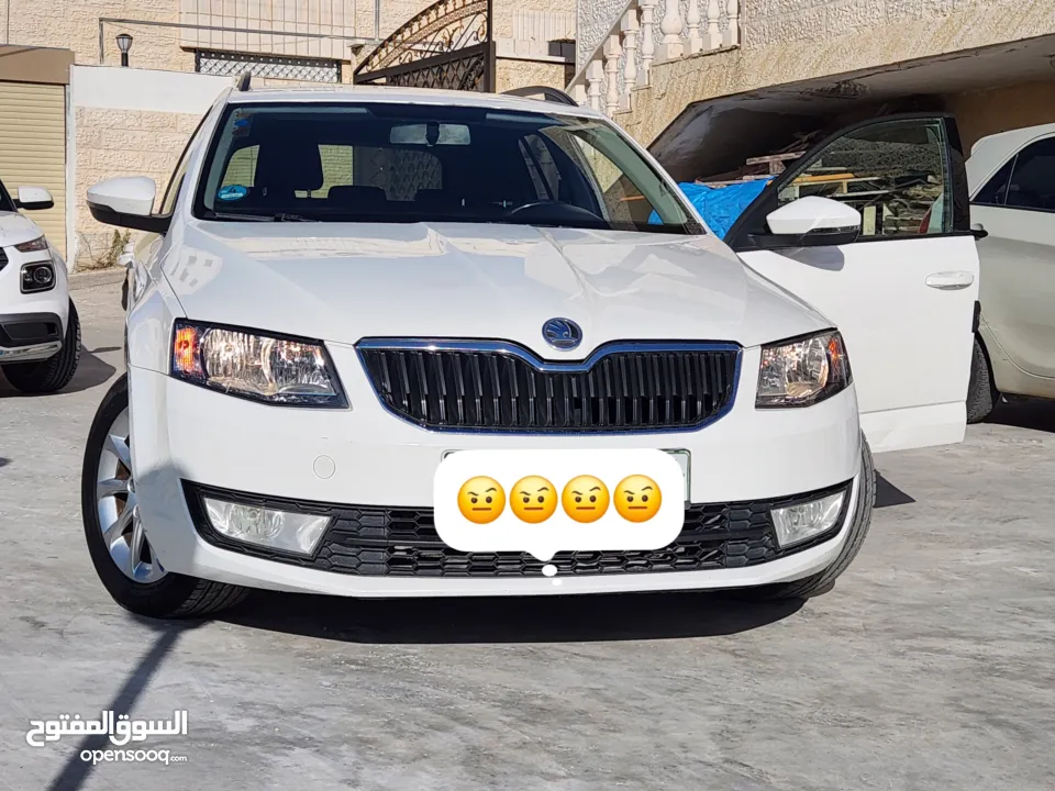 سكودا اوكتافيا  محرك 1600 cc تيربو محرك بوش  السيارة دهان شركة  فش فيها ولا ضربة  إمكانية البدل على