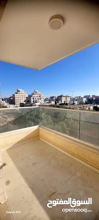 شقة للبيع بسطح مرحبا بالقرب من شركة ترست للتأمين وشارع القدس