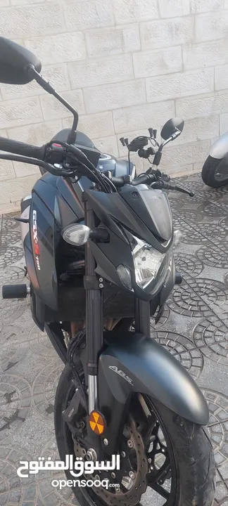 سوزوكي GSX-S750 AMO