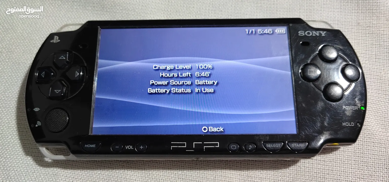 جهاز psp بحالة ممتازة مع ميموري 64 جيجا وشاحن وبطارية