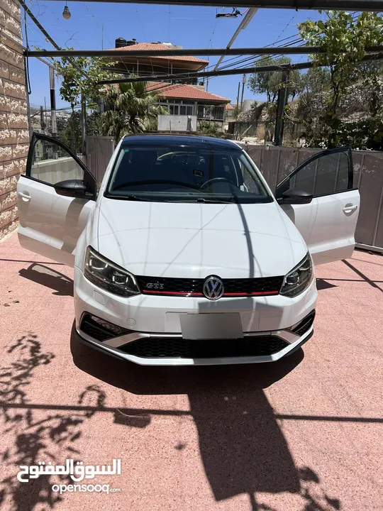 ترخيص وتامين سنة كامله