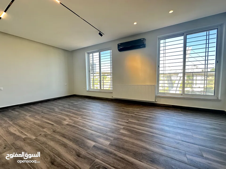 شقة شبه مفروش للايجار في عبدون ( Property 39074 ) سنوي فقط