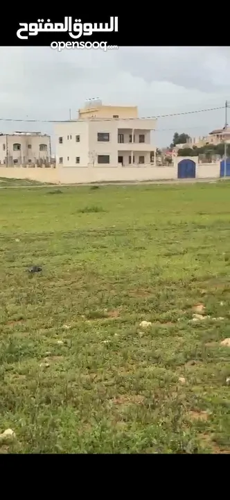 ارض سكنية استثمارية في رجم الشامي على بعد 1 كم نت شارع المية بسعر مميزز جدا