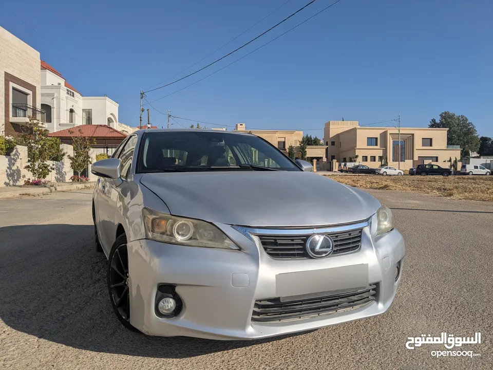Lexus CT200 Hybrid لكزس ممشى 120,000 ميل للبيع كاش