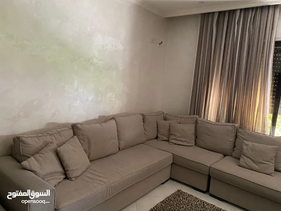 طقم كنب جلوس مستعمل بحاله ممتازه للبيع 10 مقاعد