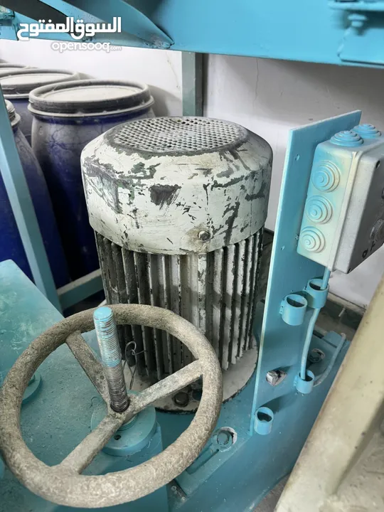 غرابيل ومعدات طحن حديثه بنظام دينامركي للبيع