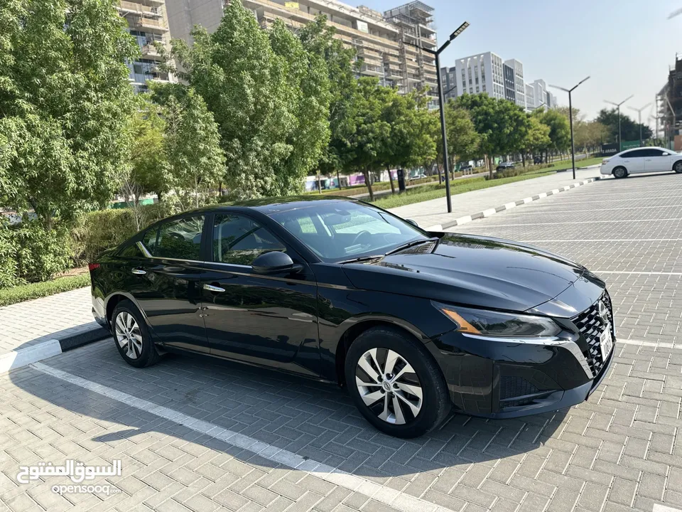 NISSAN ALTIMA 2023 VERY CLEAN BEST CONDITION URGENT