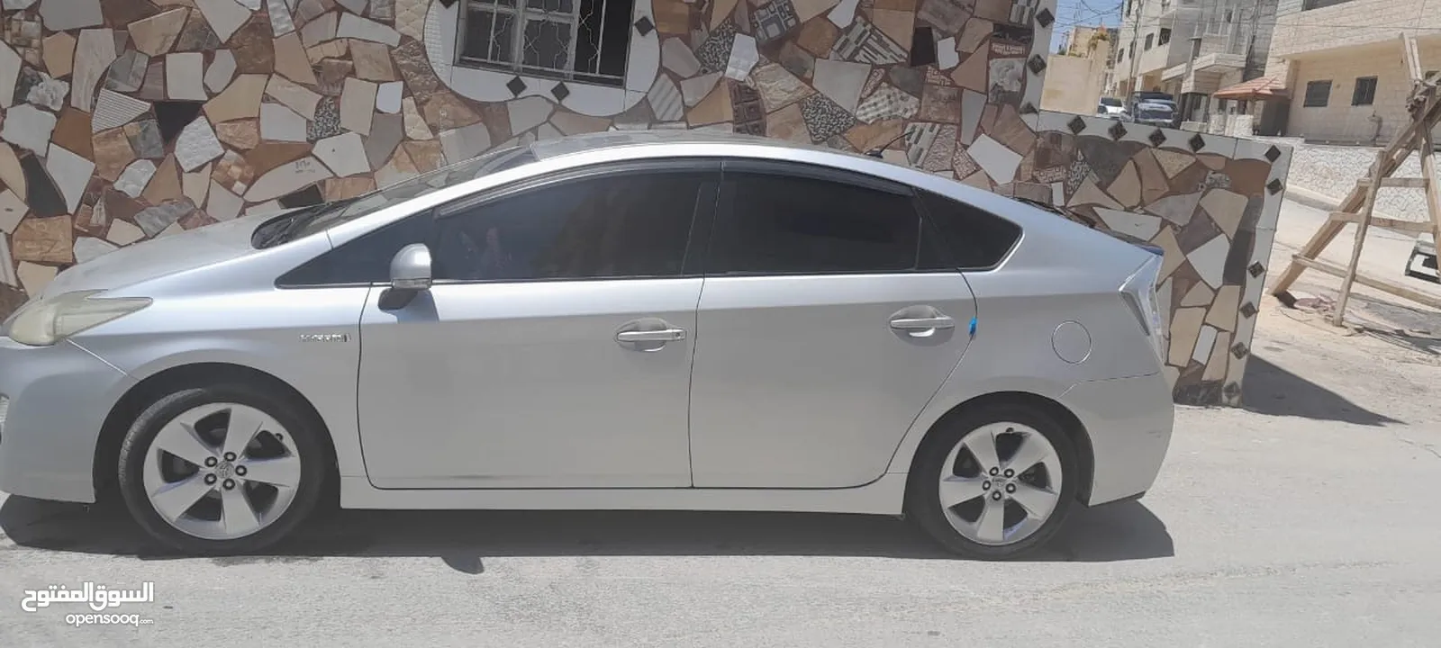 بريوس 2011