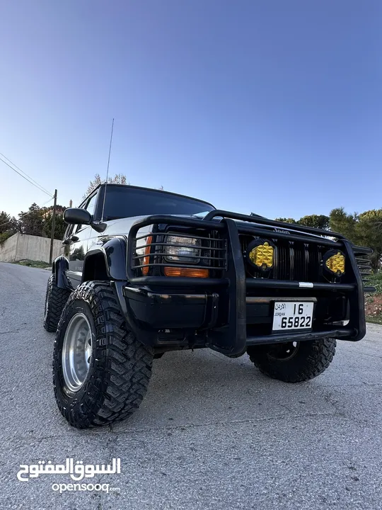 Jeep Cherokee XJ 1998 limited جيب شيروكي مربع