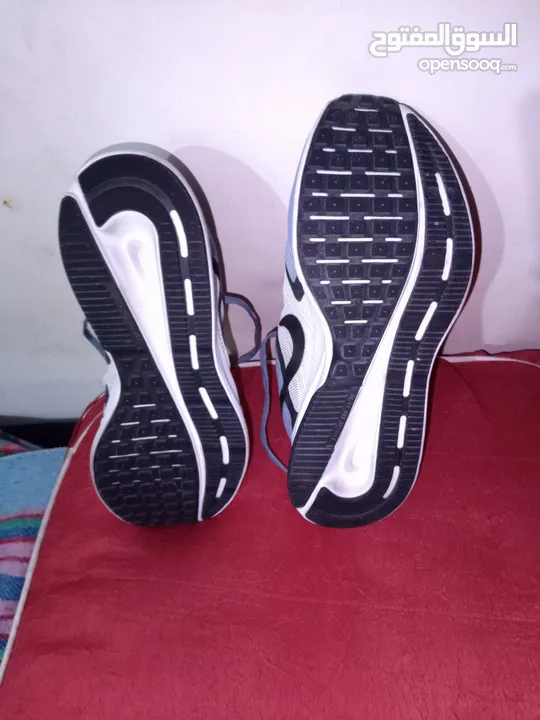 Nike shoes original size 42