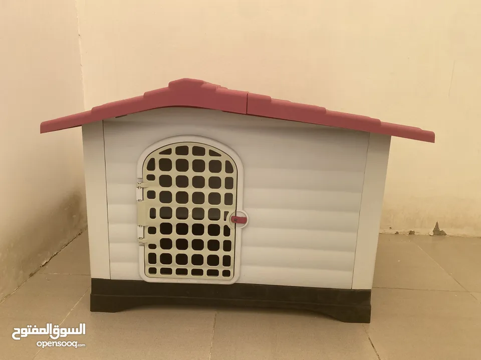 Outdoors Dog House for small to medium dogs for sale بيت بلاستيك للكلاب الصغيرة والمتوسطة للبيع