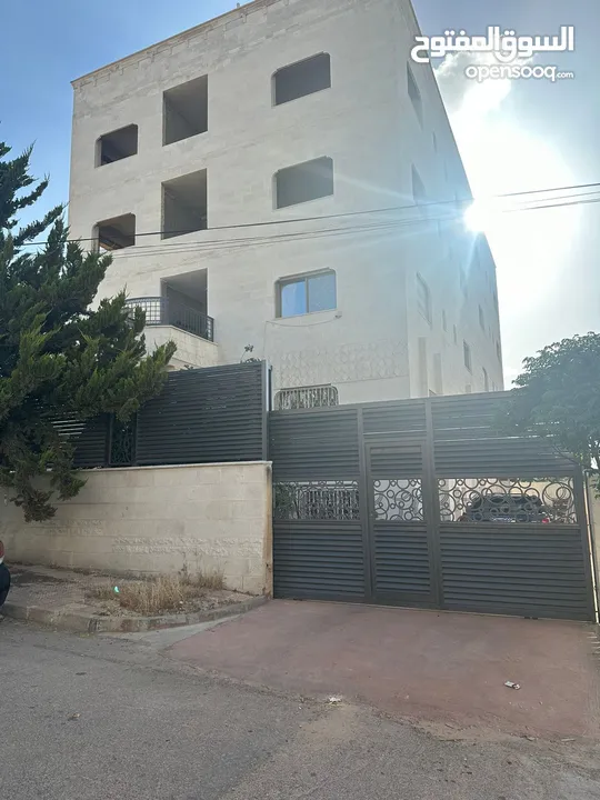 عمارة سكنية للبيع في الجويدة حي الايمان