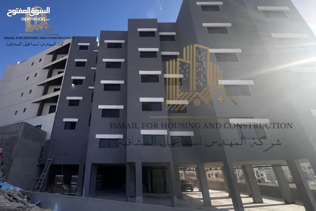 شقق طابقيه ارضيه  جديده فاخره في الزرقاء الجديده شارع الونك ( الكرامه )