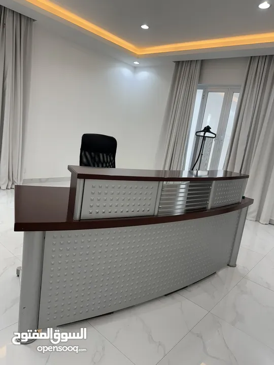 Reception desk table