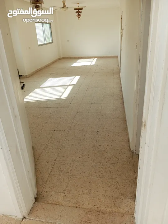 عماره سكنيه للبيع