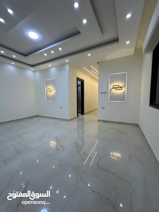 شقق فاخره للبيع في البنيات