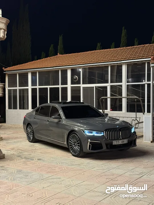 BMW 2020 745Le  فل كامل مواصفات خاصه وارد شركه