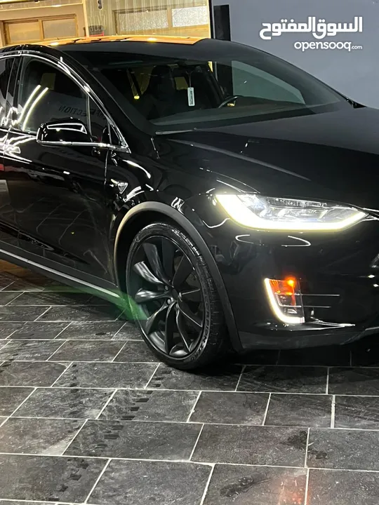 Tesla model X 2018