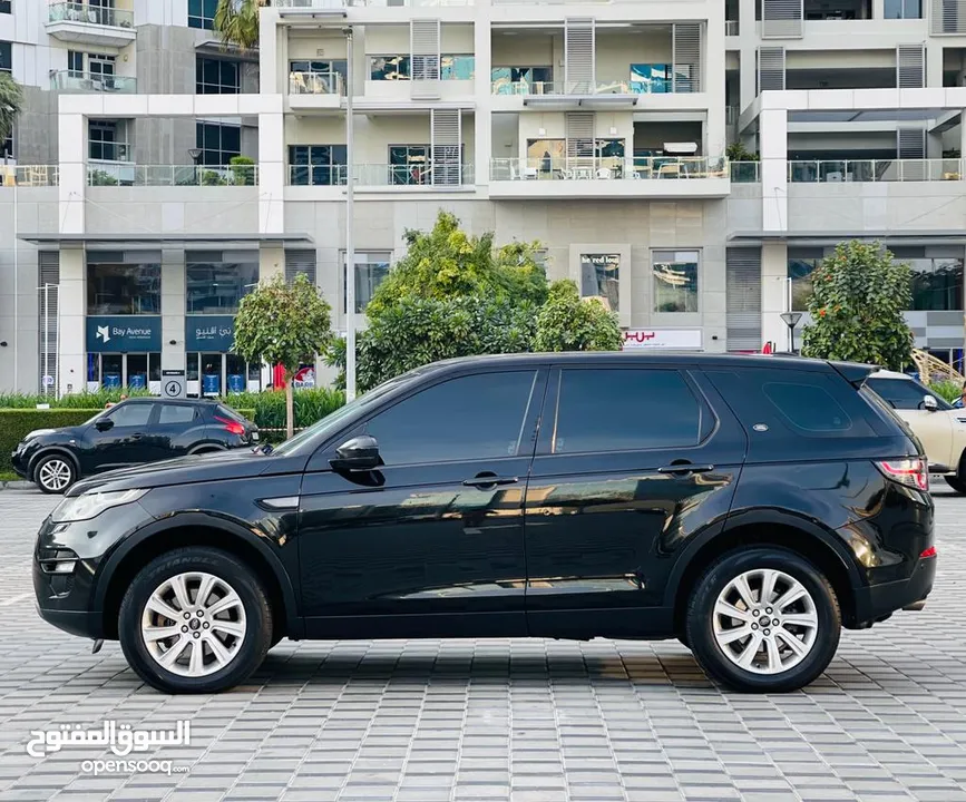 LAND ROVER DISCOVERY MODEL 2015 KMS 145,000 GCC SPECS