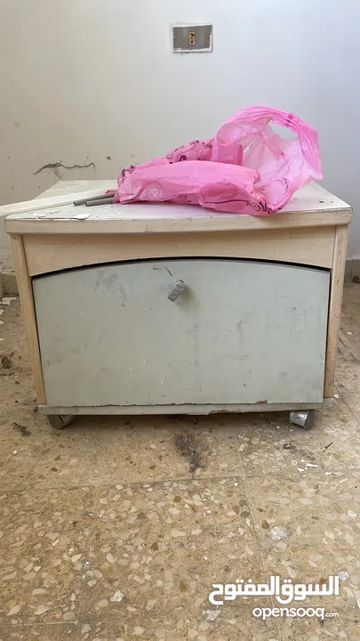 اثاث منزلي مستعمل بسعر الحرق ، وايضاً إمكانية المعاينة قبل الشراء .
