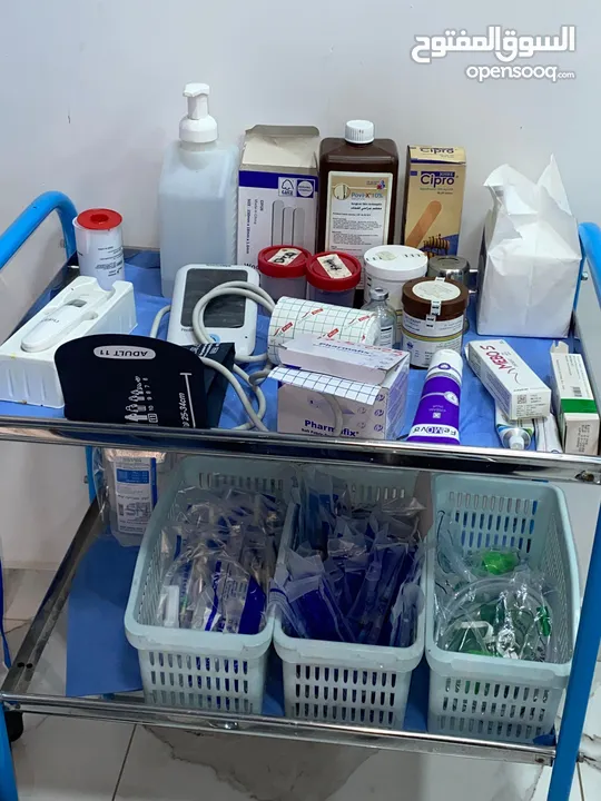مستلزمات عياده طب عام ونسائيه للبيع