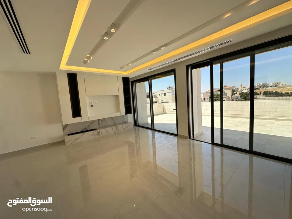 Unfurnished Roof for rent Al Thuhir ( Property 38408 )-174700921