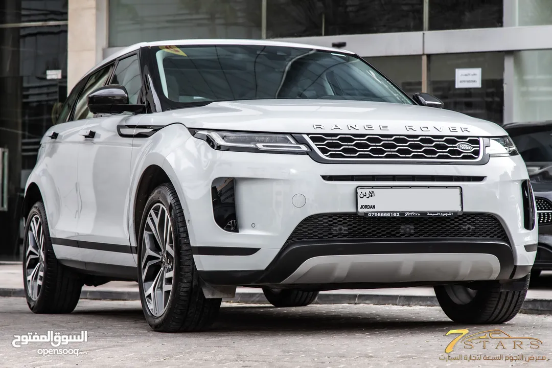 Range Rover Evoque 2020 P250 Se  السيارة وارد و صيانة الشركة و قطعت مسافة 33,000 كم فقط