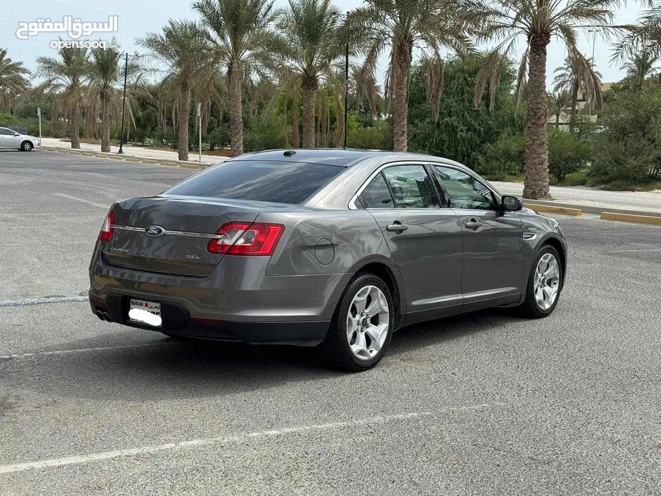 Ford Taurus SEL 2011 (Grey)