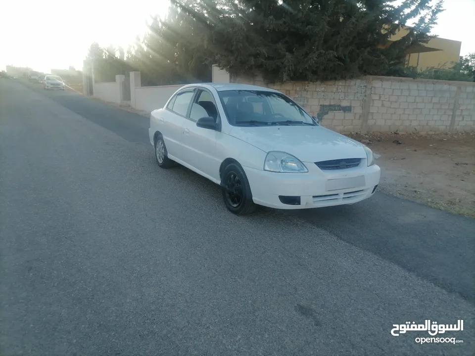 كيا ريو 2004