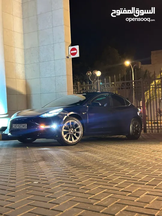 tesla model 3 long range dual motor 2022 بالسعر القديم