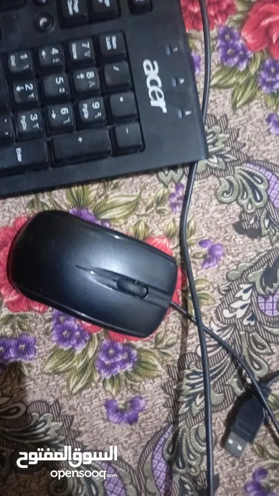 جهاز كمبيوتر مكتبي  مني جميل وخفيف