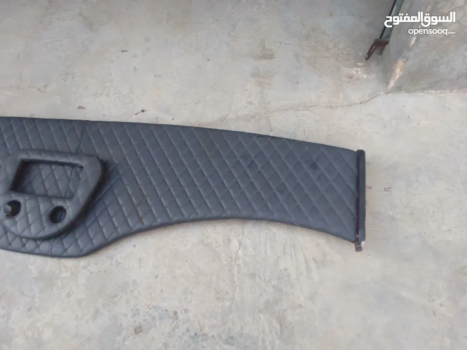 طاولة  جلد mp3 سنجل في حاله جديده