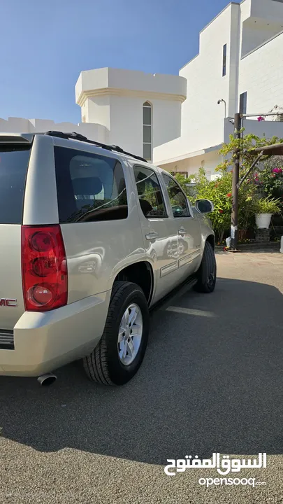 جيمس يوكون 2010 للبيع فقط  GMC yukon  2010 for sale only