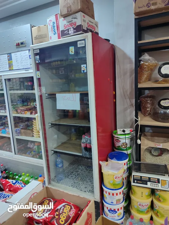 للبيع ثلاجة مشروبات