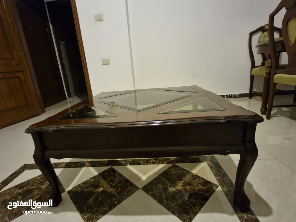 طاولة مجلس