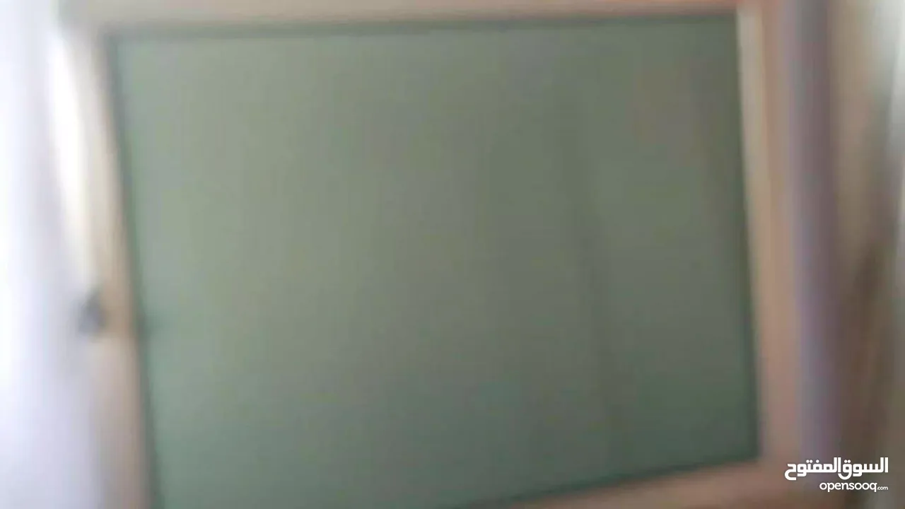 شاشه LG تب نظافه شغاله فيها خصائص كثيره