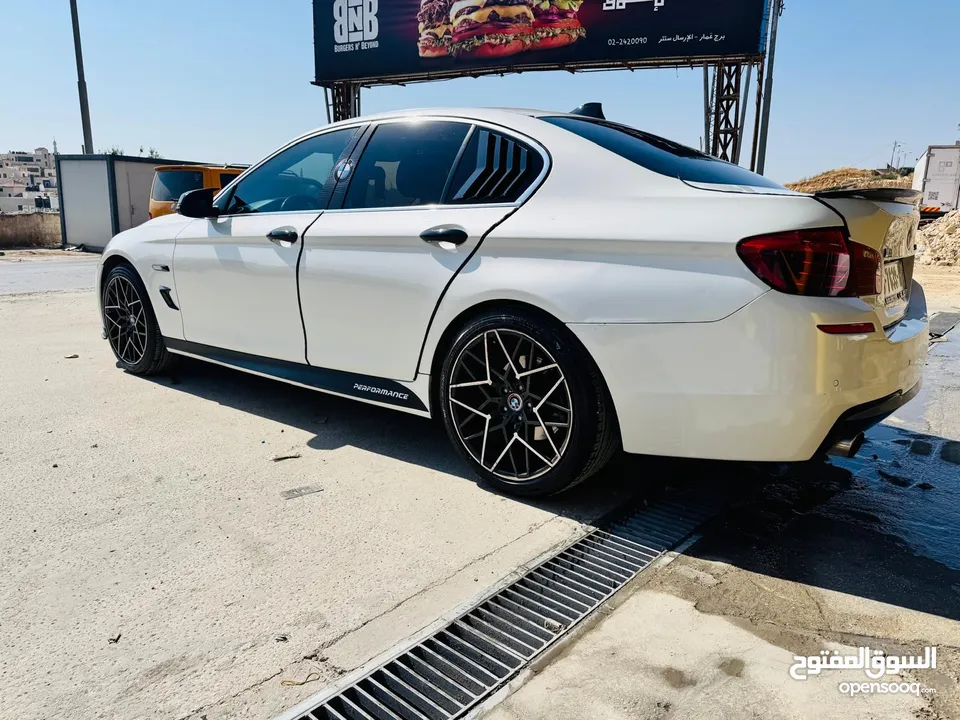 BMW520f 2014
