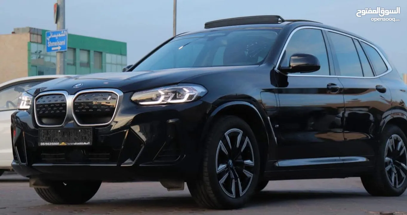 BMW IX3 2023 اسود