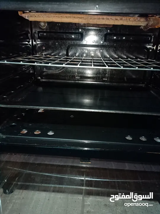 cooking range for sale very good condition and very good working Al Khoud souq