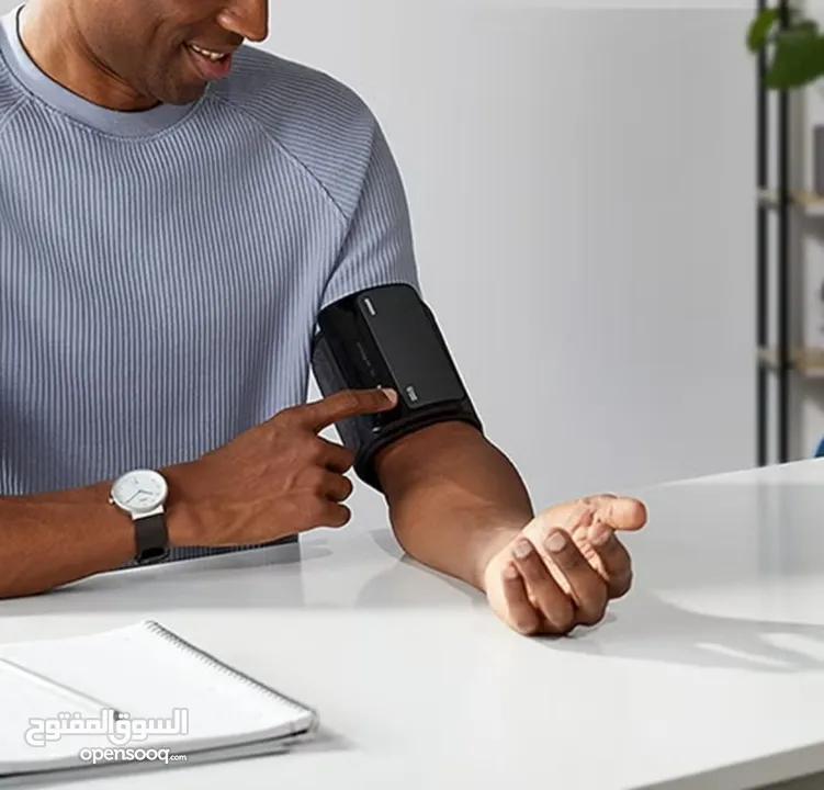 جهاز قياس ضغط الدم اومرون ايفولف omron evolv