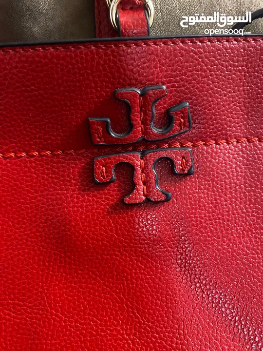 شنتة براند TORY BURCH اصلية مميزة للبيع