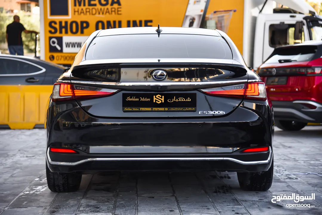 لكزس ES300h هايبرد 2019  Lexus بحالة الوكالة