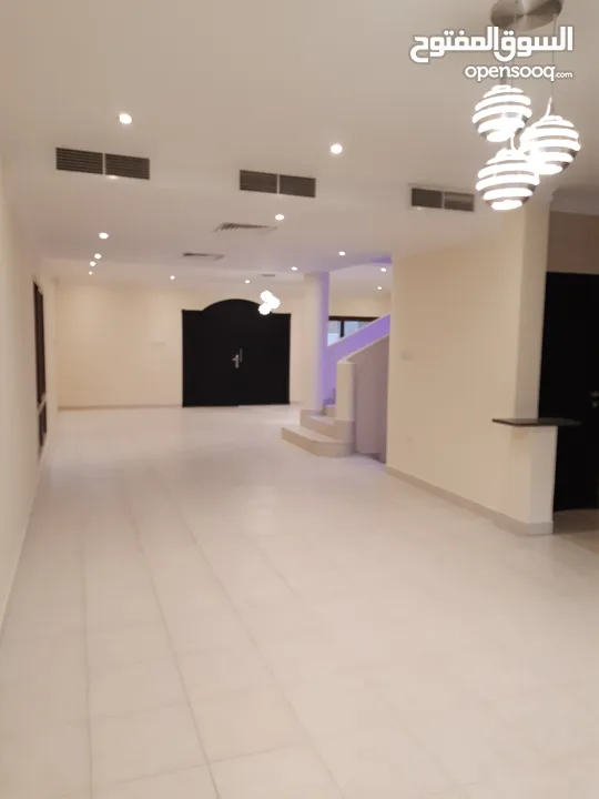 للايجار فيلا في عالي villa for rent in a'ali