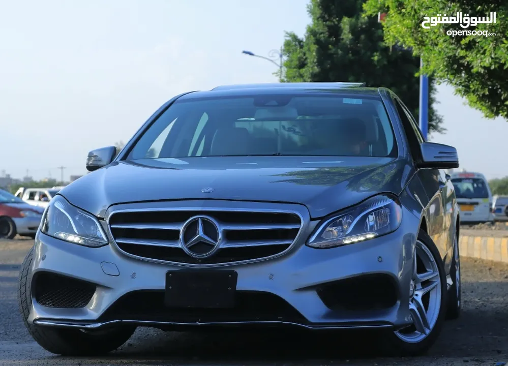 مرسديس الفئة [E350] خمس كاميرات رقم واحد {AMG}